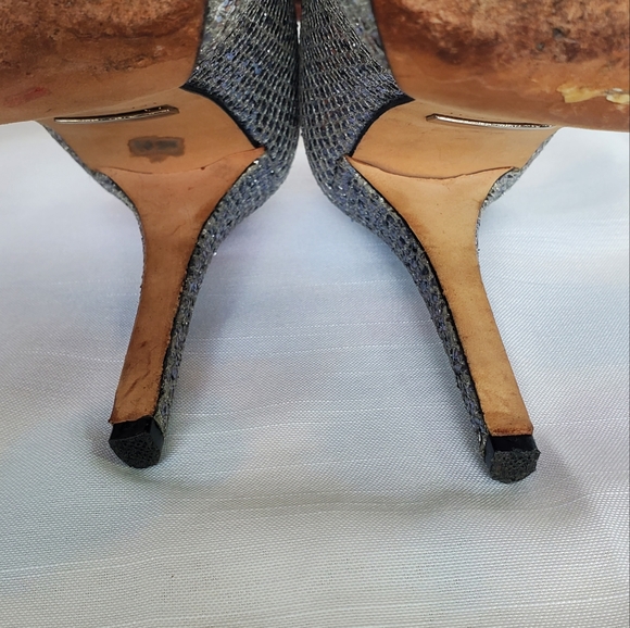 Badgley Mischka Silver Peep Toe Heels - Picture 9 of 11